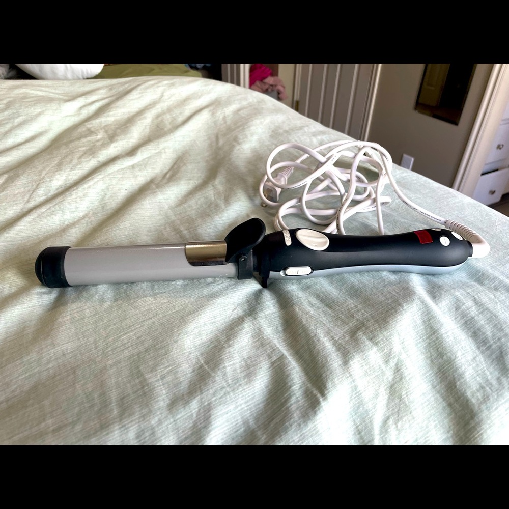 Beachwaver S1.25 in great condition